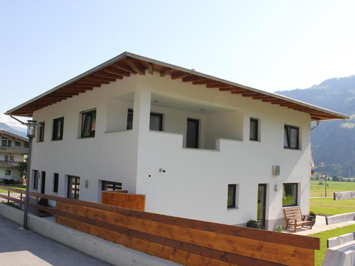 Quiet Holiday Flat Near The Mayrhofen Ski Area 施文道 外观 照片